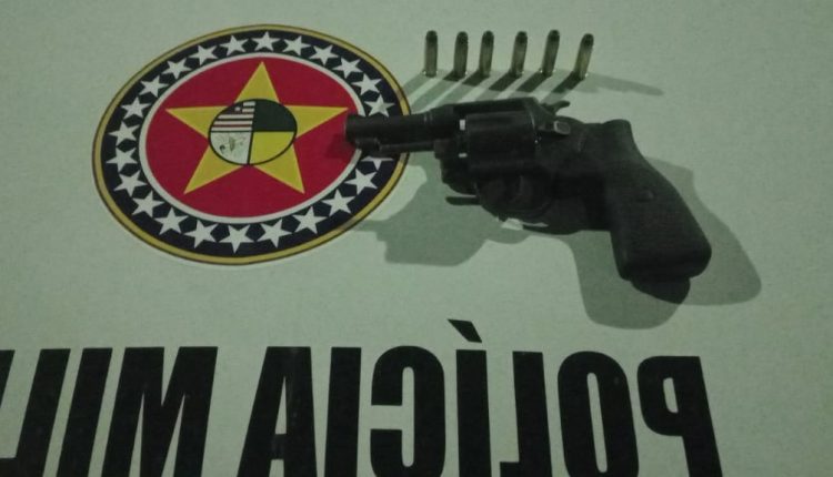 Ações do 18º BPM resultam na apreensão de três armas de fogo, na liberdade de um refém e na recuperação de uma carreta de combustível roubada