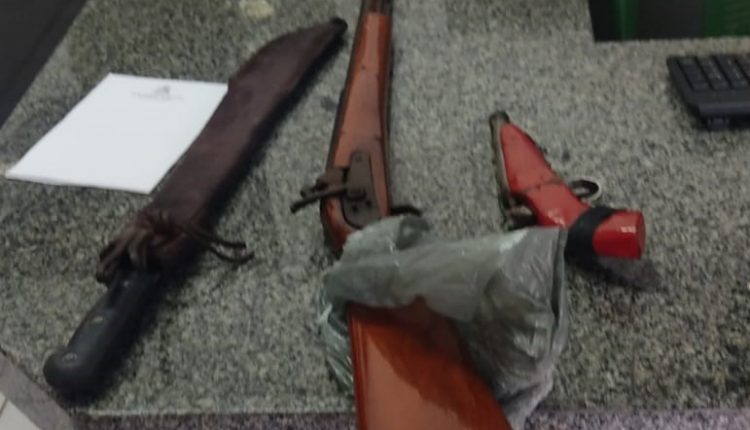 Operação Conjunta das polícias cumpre mandado de prisão e apreende armas de fogos na cidade de Coroatá