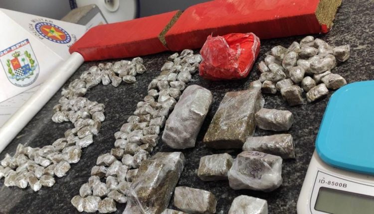 Mulher é presa suspeita de tráfico de drogas em Açailândia