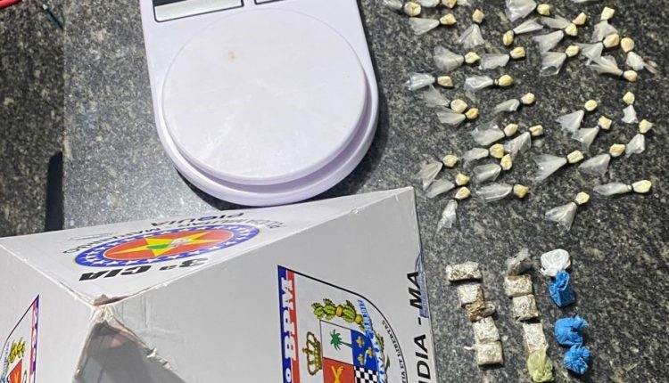 Polícia Militar prende trio com drogas e celulares roubados na cidade de Açailândia