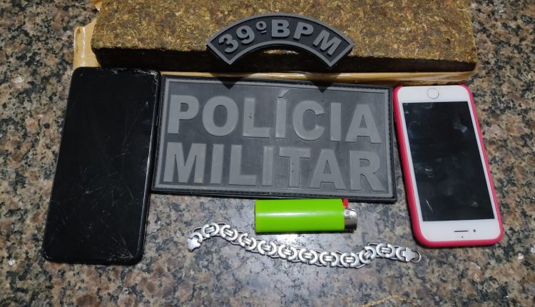 Polícia Militar prende dupla por tráfico de entorpecentes na cidade de Lago da Pedra