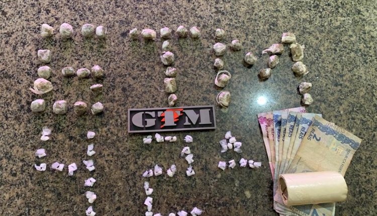 Grupo Tático da PM apreende drogas e prende suspeito de tráfico no Coroadinho