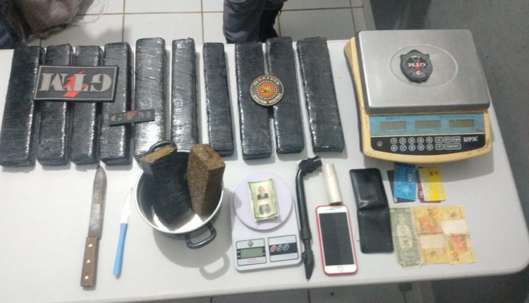 GTM ALPHA DO 40º BPM PRENDEU DUPLA EM POSSE DE 11 QUILOS DE MACONHA NA REGIÃO DO SOL E MAR