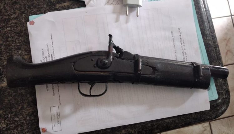 Policiais do 19º BPM predem suspeito de roubo na cidade de Trizidela do Vale