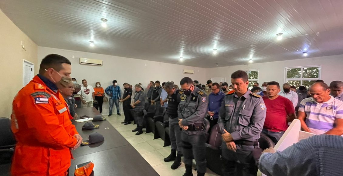 8BEC145D-998D-4CFB-97B1-BDB83ADC6A03