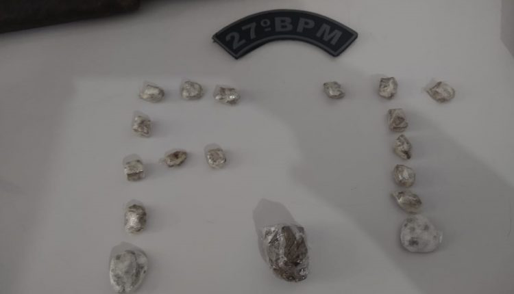 PMMA conduz suspeito por tráfico de drogas e porte ilegal de arma de fogo em Rosário-MA