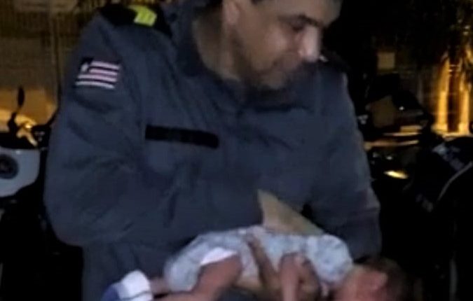 Em São Luís policial militar salva bebê de um mês engasgado com leite materno