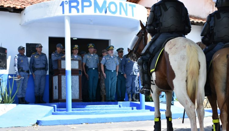 Polícia Militar realiza solenidade alusiva ao dia nacional da cavalaria