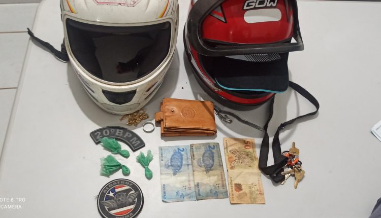 PMMA prende suspeitos de tráfico de drogas e apreende simulacro de arma de fogo no Alto do Turu e Cohatrac