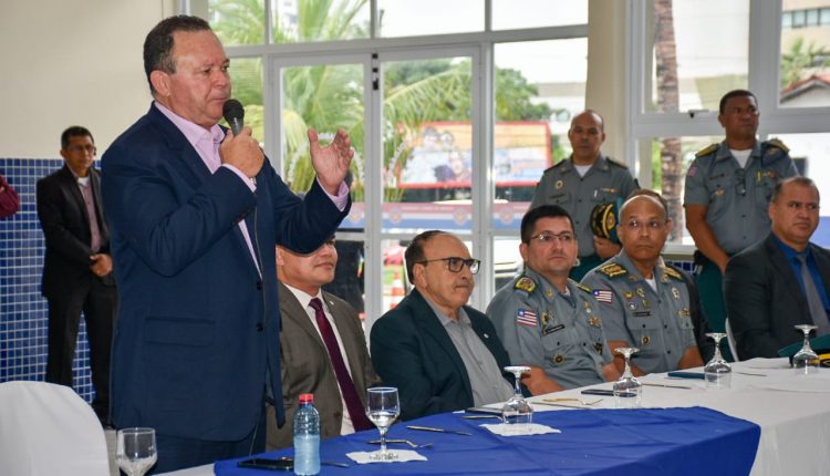 Governador Carlos Brandão visita Quartel do Comando Geral da PM e participa de encontro com coronéis da Corporação