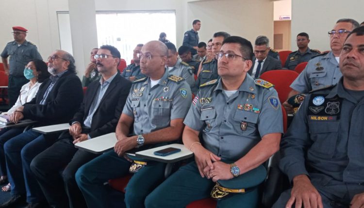 Comandante geral se reúne com coronéis do alto comando da PMMA