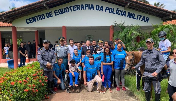 Comandante geral recebe secretário de Segurança e deputado Duarte Júnior em visita ao Centro de Equoterapia da PMMA