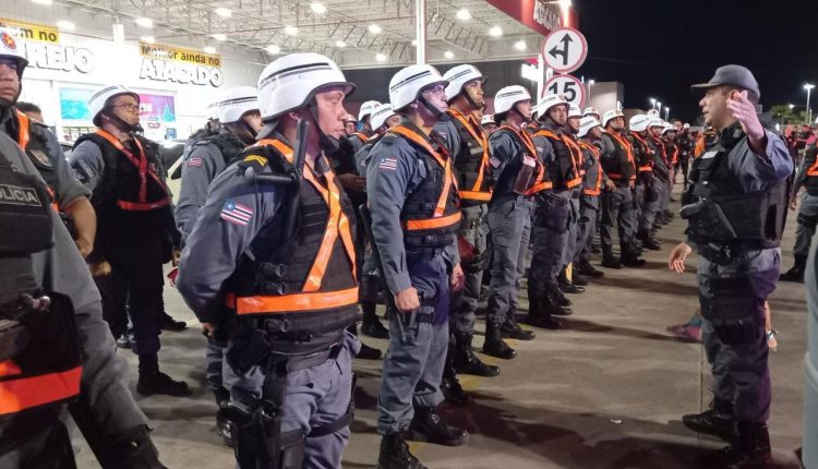 11º BPM garante tranquilidade na primeira noite do Zé Pereira em Timon