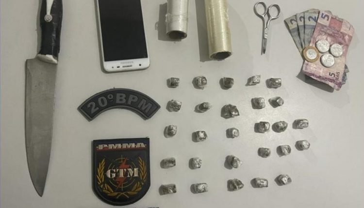 Policiais do 20º BPM prendem homem acusado de tráfico de drogas no Alto do Turu