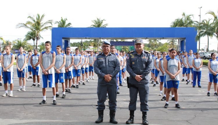 Comandante-geral da PM acompanha treinamento dos alunos do CMT-1 para solenidade da Boina e premiação dos alunos nota 10