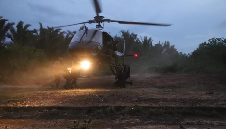 Curso de Operações Especiais (COESP) da PMMA  realiza treinamento com aeronaves do CTA