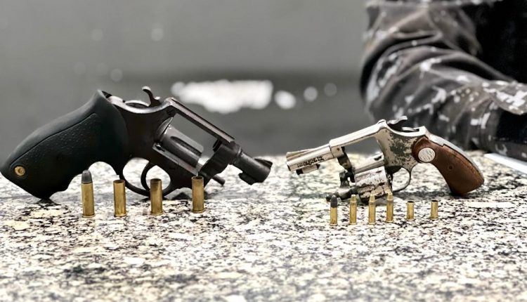 DUAS ARMAS DE FOGO SÃO APREENDIDAS DURANTE CONFRONTO COM POLICIAIS MILITARES DA CIDADE DE BACABAL