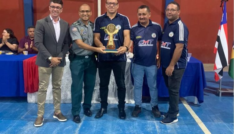 Colégio Militar Tiradentes XI homenageia atletas pela conquista do 1° lugar geral nos Jogos Escolares da cidade de Tuntum