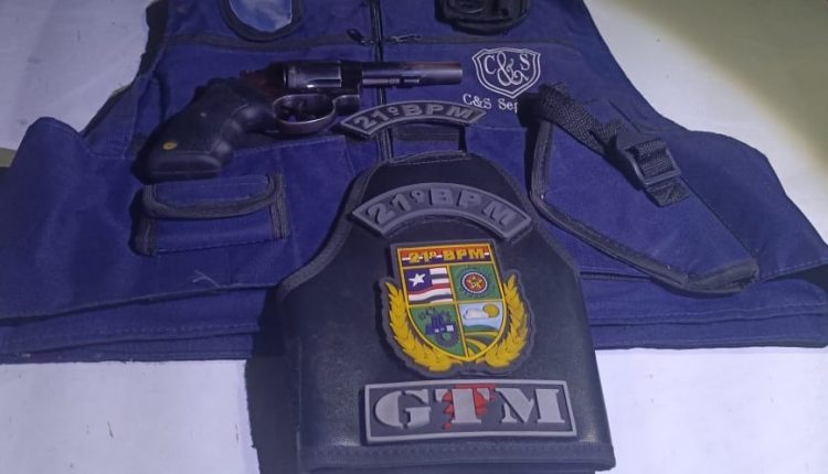 Polícia Militar recupera arma de fogo e colete balístico roubado de vigilante no posto fiscal da Estiva