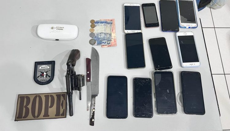 Policiais militares  de folga prendem três suspeitos de roubo a coletivo e recuperam pertences dos passageiros em São Luís