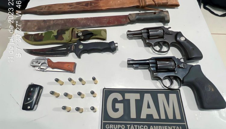 Polícia Militar prende homens com armas de fogo e munições no Povoado Batavo, em Balsas