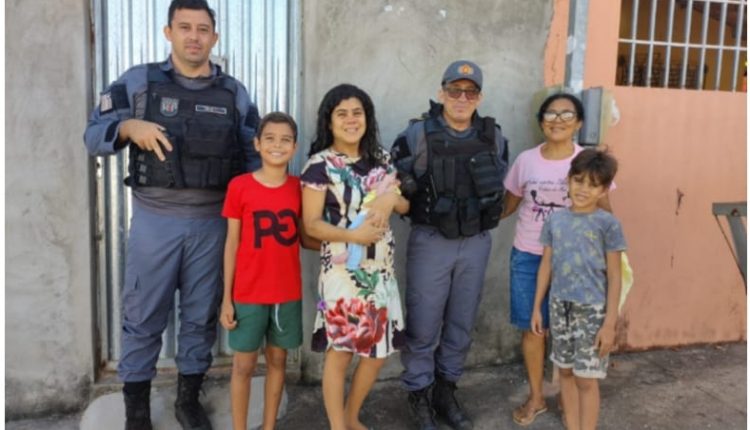 GUARNIÇÃO DA RÁDIO PATRULHA DO 11º BATALHÃO SALVA CRIANÇA RECÉM-NASCIDA EM TIMON-MA