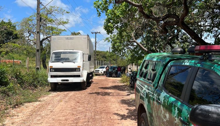 Batalhão de Polícia Ambiental remove construções irregulares no Parque ambiental do Bacanga