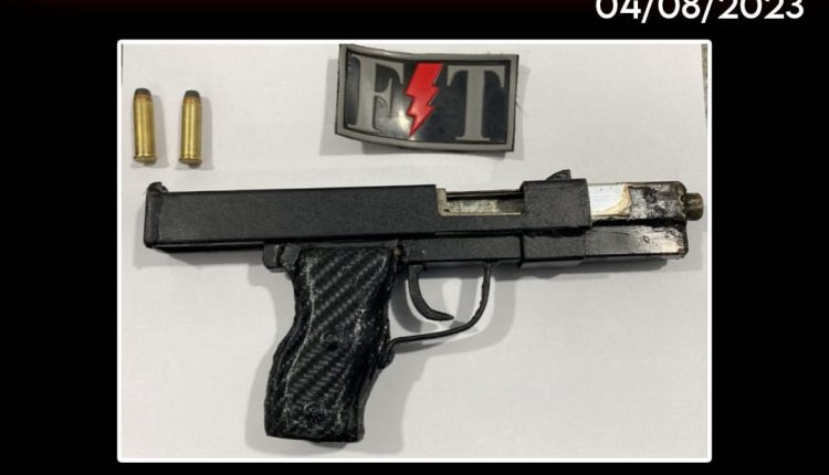 FORÇA TÁTICA DO 11º BATALHÃO PRENDE DUPLA COM ARMA DE FOGO EM TIMON-MA