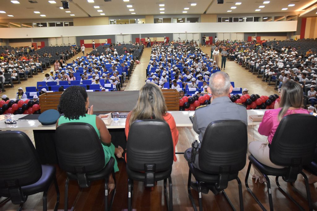 PROERD FORMA MAIS DE 800 ALUNOS EM SOLENIDADE EM SÃO LUÍS