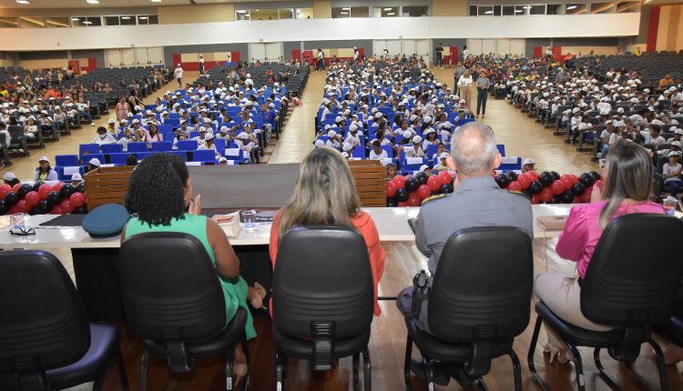 PROERD FORMA MAIS DE 800 ALUNOS EM SOLENIDADE EM SÃO LUÍS