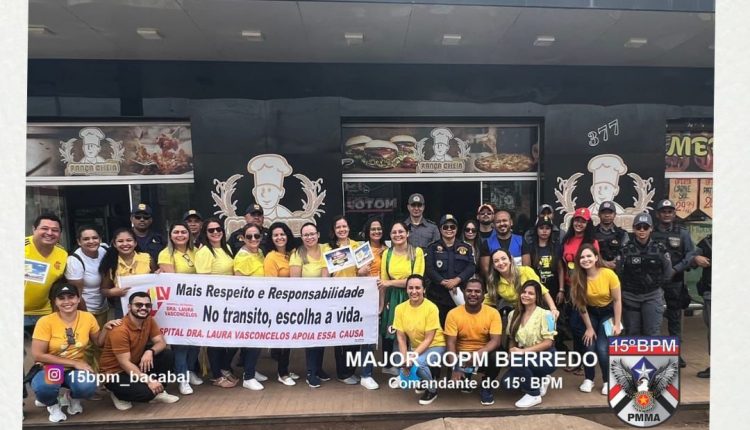 15º BPM PARTICIPA DE BLITZ EDUCATIVA ALUSIVA A SEMANA NACIONAL DE TRÂNSITO