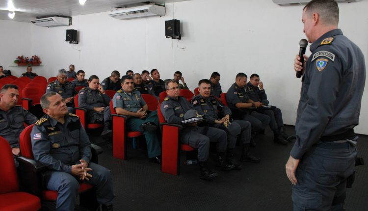 COMANDO DA PM REALIZA REUNIÃO PARA ANALISAR PRODUTIVIDADE DO MÊS DE SETEMBRO