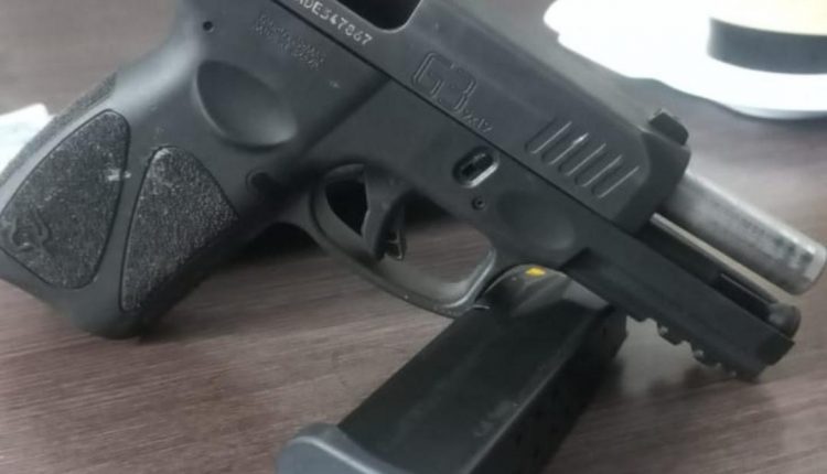 PISTOLA 9MM É APREENDIDA POR POLICIAIS MILITARES DO 15º BPM NA CIDADE DE LAGO VERDE