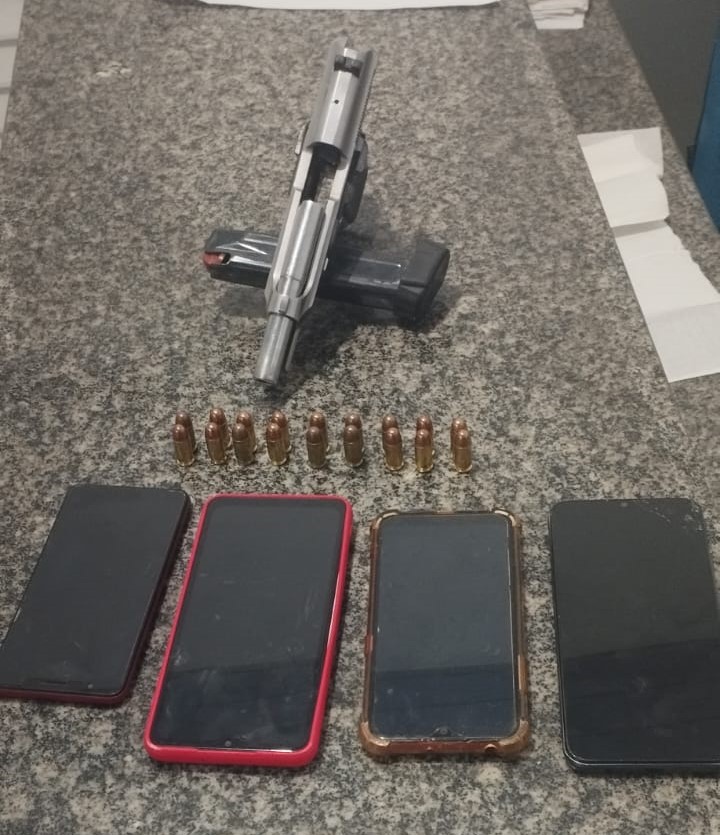 Polícia Militar prende bando suspeito com arma de fogo e munições em Pindaré-Mirim