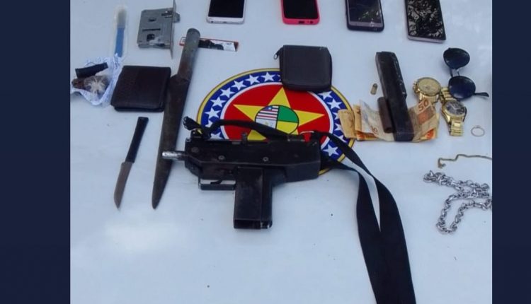 Polícia Militar prende criminosos com submetralhadora durante abordagem na Estiva