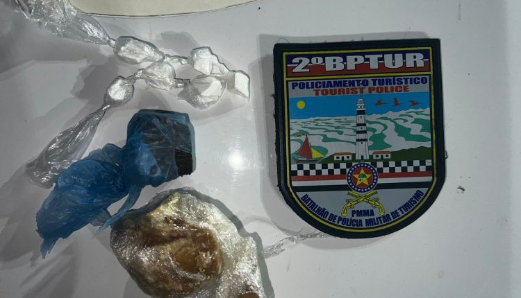 POLICIAIS MILITARES DO 2º BPTur APREENDEM DROGAS E MOTOCICLETA DURANTE PATRULHAMENTO