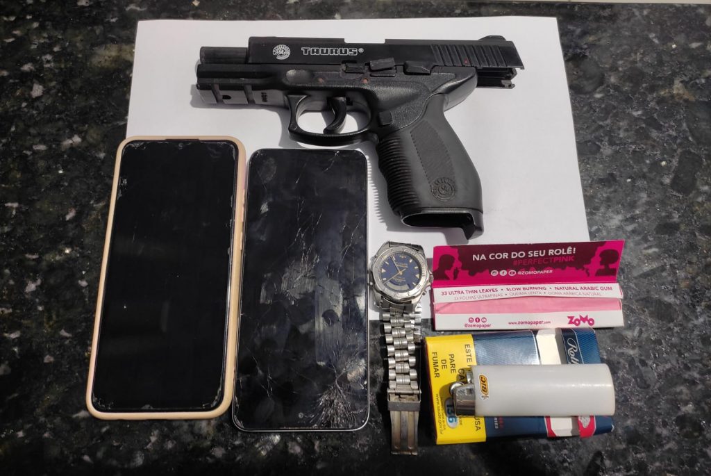 Em menos de 24h polícia militar apreende arma de fogo e simulacro na cidade barra do Corda