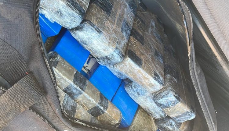 Operação conjunta do 35º BPM e PRF resulta em grande apreensão de drogas em Pastos Bons